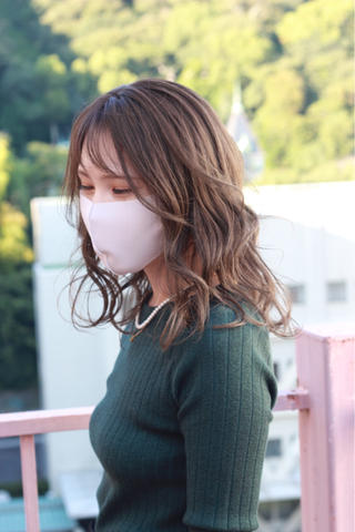 オリーブアッシュカラー 