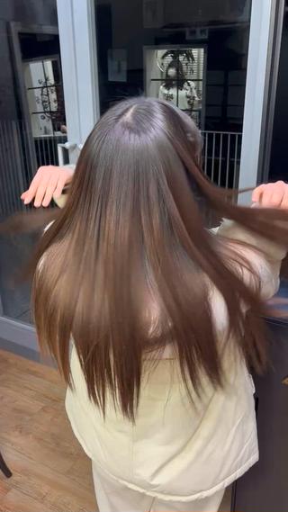 髪質改善トリートメント ピチキュア２回目！！

ブリーチ毛で継続してトリートメント行うとここまで艶々のプルプルな艶髪になります！ 