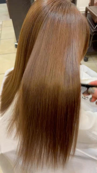 髪質改善トリートメント

お客様の髪の毛の状態に合わせた髪質改善成分を配合
効果はホームケアなどによって変わってきますが1.5〜２ヶ月持ちます！ 