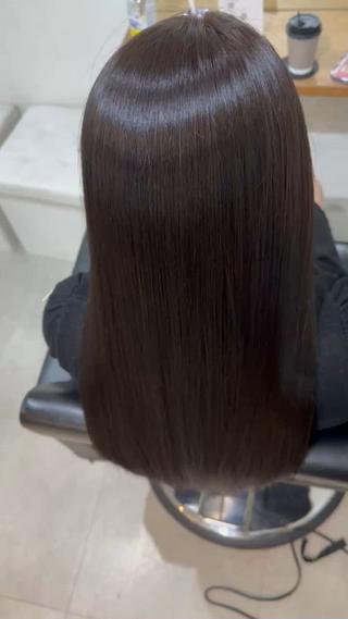 ロング 🐬脱白髪染めカラー 清水大世🐬のヘアスタイル