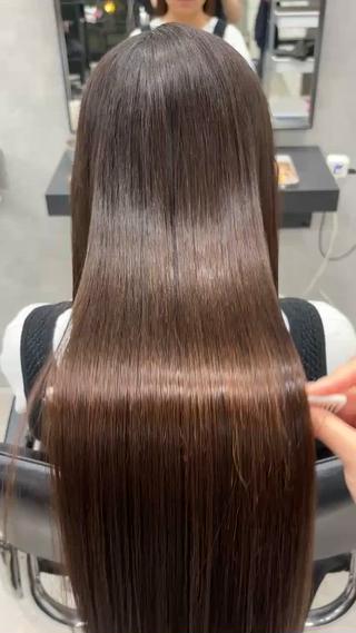 髪質に合わせた薬剤選定で痛みを最小限にしています。
超音波トリートメントでしっとりした柔らかい質感になれます*゜