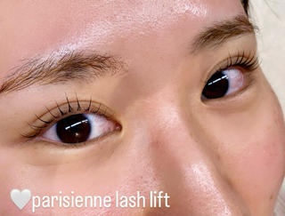 ◆パリジェンヌラッシュリフト◆
根本から80°立ち上げ、まつげの長さを最大限にみせてくれます…♡.*
しっかりと上がってる感が欲しい方にオススメです♡
