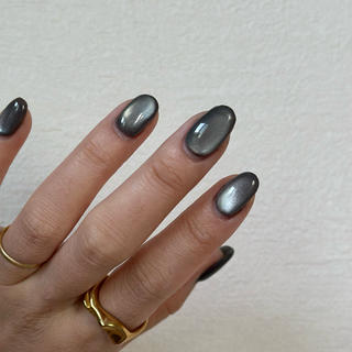 流行りはじめてる、うるうるで細かいマグネット入荷しましたー!
実物めっっちゃ可愛いです…!!
ベースカラーを変えれば色々楽しめます
動画は濃いめのベースカラーで試したので縁が黒いですが、淡い色でやったらさらに透明感出ると思います!
みなさまに試して欲しすぎて初めて動画で出しました!笑