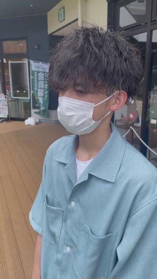 前下がりマッシュ×波打ちパーマ 