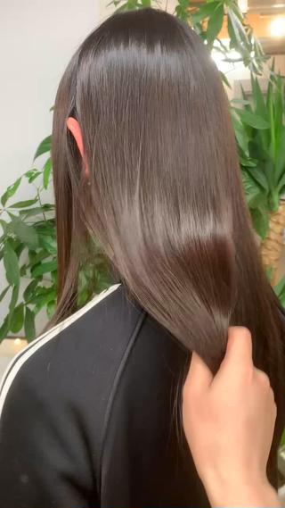 酸性縮毛矯正でサラサラ艶髪