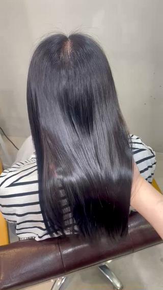 セミロング 伊藤 実悠/豊橋/ 髪質改善カラーのヘアスタイル