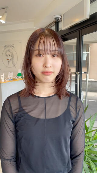 レイヤーカット
レイヤーが入ってる分動きが出て小顔効果も抜群です