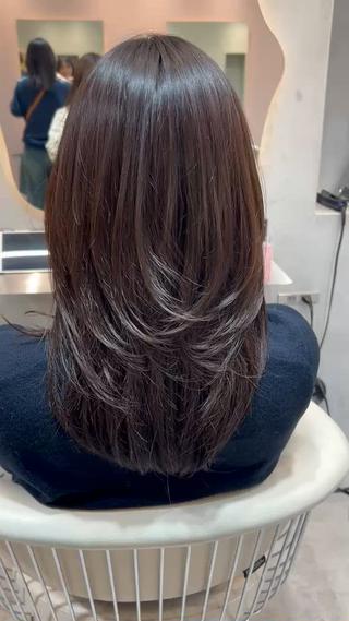 ミディアム 大宮韓国ハッシュ🪽 GLROWseriのヘアスタイル