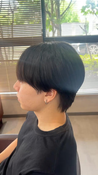 【ラウンドマッシュ】
自然な毛流れと丸みのある韓国風なシルエット
襟足の収まりをしっかりタイトにして、横から見ても綺麗に️

モデル様募集中！
ご連絡お待ちしてます

カット(¥0)
カット+パーマ(¥2200)
カット+カラー(¥2200)

#ラウンドマッシュ #ナチュラルヘア #韓国風ヘア  #韓国風マッシュ #メンズヘア #カットモデル #前橋美容室 