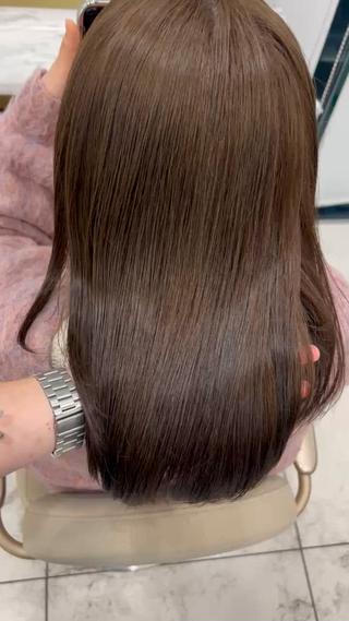 ロング カラー ベージュ/グレージュ /透明感カラー/バレのヘアスタイル