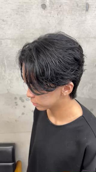 ミディアムヘア×フェザー