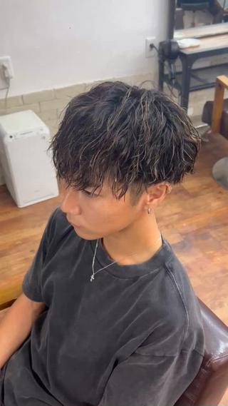 ミディアム パーマ Rikito .のヘアスタイル