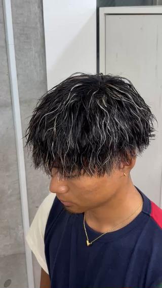パーマ メンズ Rikito .のヘアスタイル