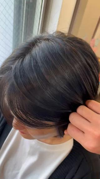 白髪の少ない方でしたらヘナでも派手になりません。 