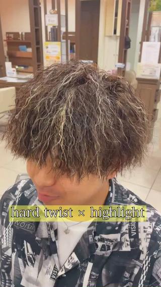 ハイライト　ツイストパーマ 