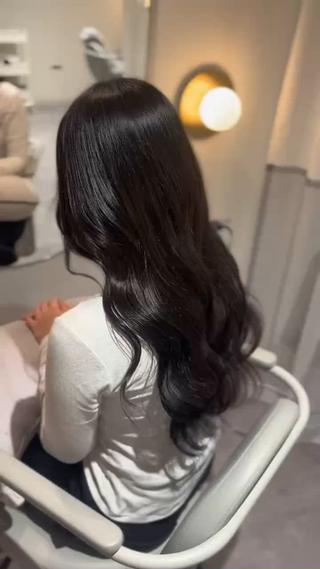 ロング 美髪✨艶髪✨髪質改善 カラー特化❣️二宮遥のヘアスタイル