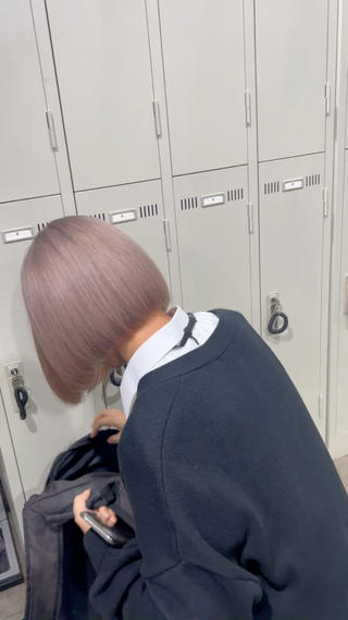 ハイトーン bobが僕の推しスタイル︎

ハイトーン　ボブ　 bob bobカット　ハイトーンボブ　ボブハイトーン　横浜ハイトーン　ハイトーン横浜　ボブ横浜　ケアブリーチ　ホワイトミルクティー　ミルクティー　ダブルカラー wカラー 