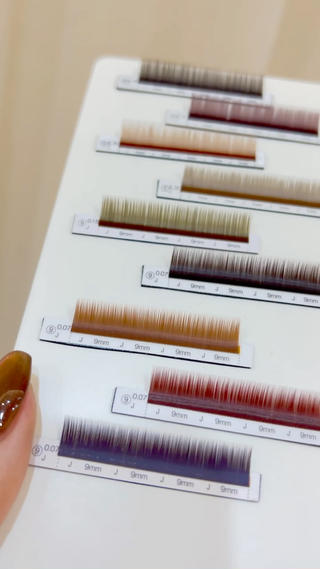 シングルラッシュ、バインドロックのカラー♪
ノーマルカメラで撮影
めちゃくちゃ可愛い〜