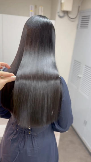 ロング カラー 髪質改善講師経験者 山内祐作のヘアスタイル