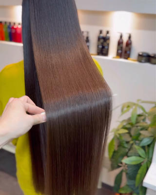 ロング 髪質改善講師経験者 山内祐作のヘアスタイル