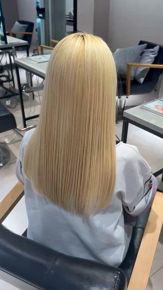 ブリーチ毛で海に入って髪がダメージしてしまった方もトリートメントでさらさら復活

伸ばしていきたい方もケアが大事です 