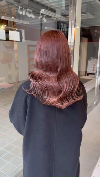 セミロング パーソナルカラー/ 小顔カット/小出朋哉のヘアスタイル