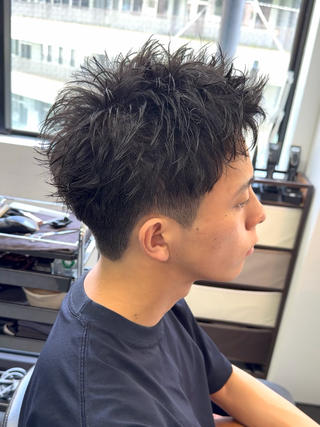 ショート カラー パーマ ヘアアレンジ メンズ 伊藤 陸のヘアスタイル