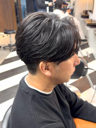 ミディアム パーマ ヘアアレンジ メンズ 伊藤 陸のヘアスタイル