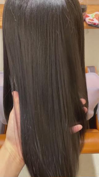 縮毛矯正は絶対僕に任せてください。

髪に手が反射して映ります（動画見てね）
（南船橋駅/船橋競馬場駅/縮毛矯正/髪質改善/トリートメント） 