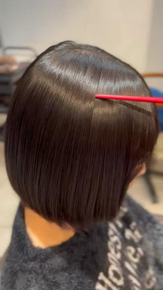 しっかりまとまるカットと縮毛矯正をかけることで朝も楽になります 