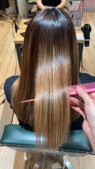 縮毛矯正で湿気知らず 