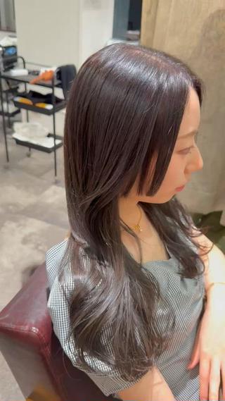ロング ayaka 縮毛矯正レイヤーのヘアスタイル