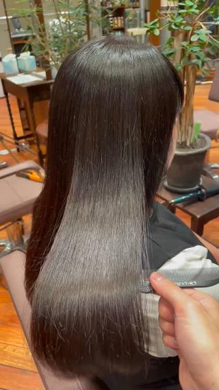縮毛矯正
縮毛矯正をかけて、手入れ楽ちん! ダメージケアも意識しつつ持ちが良くなるように施術していきます!