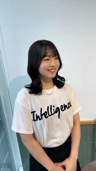 ミディアム カラー ブリーチなし/レイヤ ー特化🌈Tommyのヘアスタイル