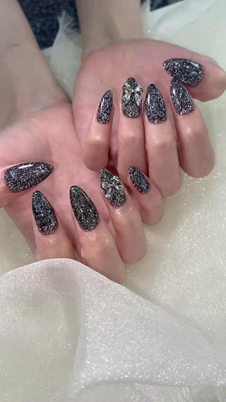 パーツは別途料金です。 