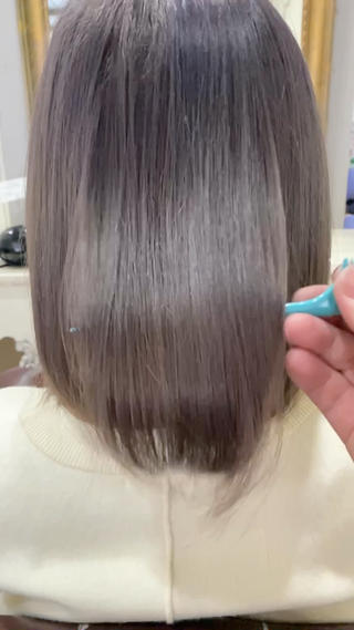 カラーメニューは全てトリートメント配合カラーです。