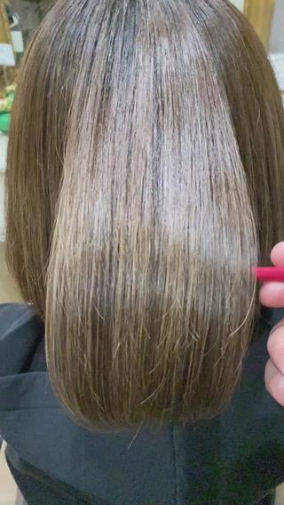 カラーメニューは全てトリートメント配合カラーです。