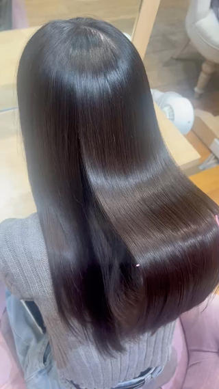 癖のないさらさらな髪の毛にしましょう~~！！！

ぜひお任せ下さい
少しでも気になる方はご連絡下さい ͗ ͗ 