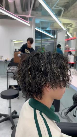 カラー パーマ メンズ 札幌メンズ専門美容師 🌪SHO🌪️のヘアスタイル