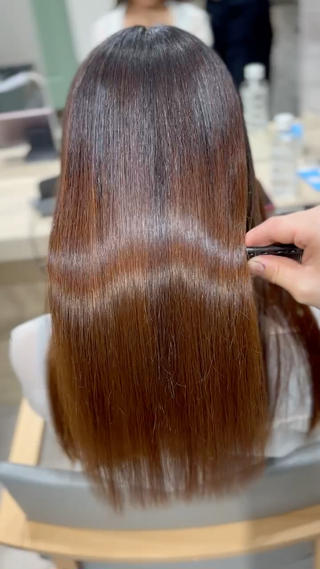 セミロング LOVEST / クロサカ ユウナのヘアスタイル