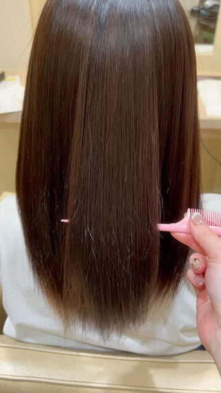 ロング 武井 哉子のヘアスタイル