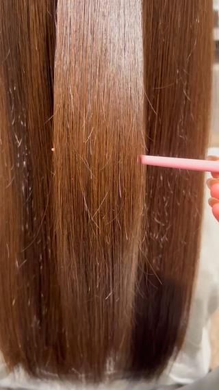 ロング 武井 哉子のヘアスタイル