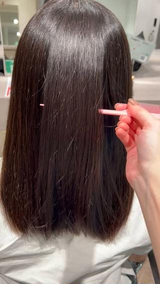 セミロング 武井 哉子のヘアスタイル