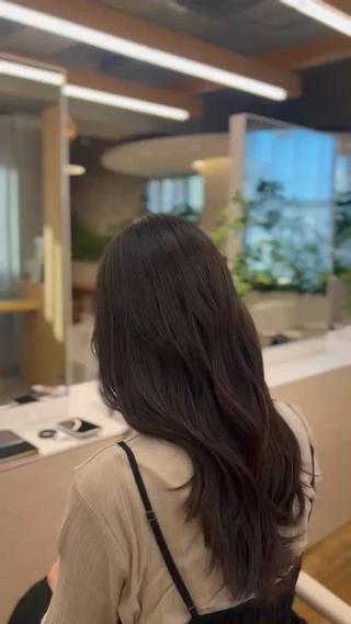 ロング 海外ヘア／レイヤー カットNatsuのヘアスタイル