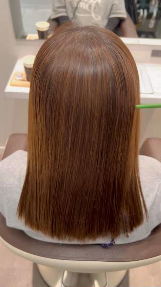 ダメージレベルに合わせた
髪質改善縮毛矯正
シャキーンとならない柔らかい質感で
弾力も出るので、ぷるんっとした
ナチュラルストレートな髪質に♡