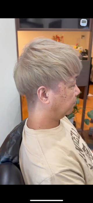 ショート カラー メンズ 早川 太貴のヘアスタイル