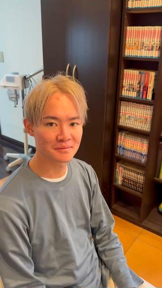 ショート カラー メンズ 早川 太貴のヘアスタイル
