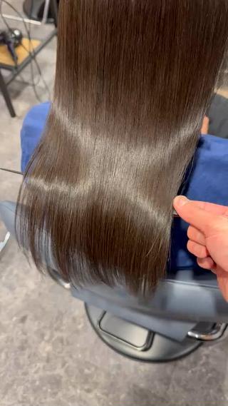 セミロング カラー OAK 中目黒のヘアスタイル