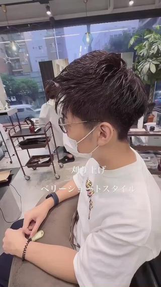 刈り上げショート

カットする度に1番かっこいいを創る。 