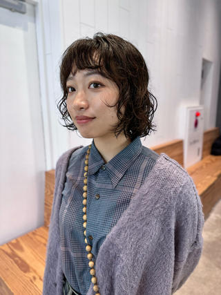 伸ばしている方やスタイルに飽きた方はぜひ!!緩め〜強めまでその方に似合うやりすぎないを大事にしています!